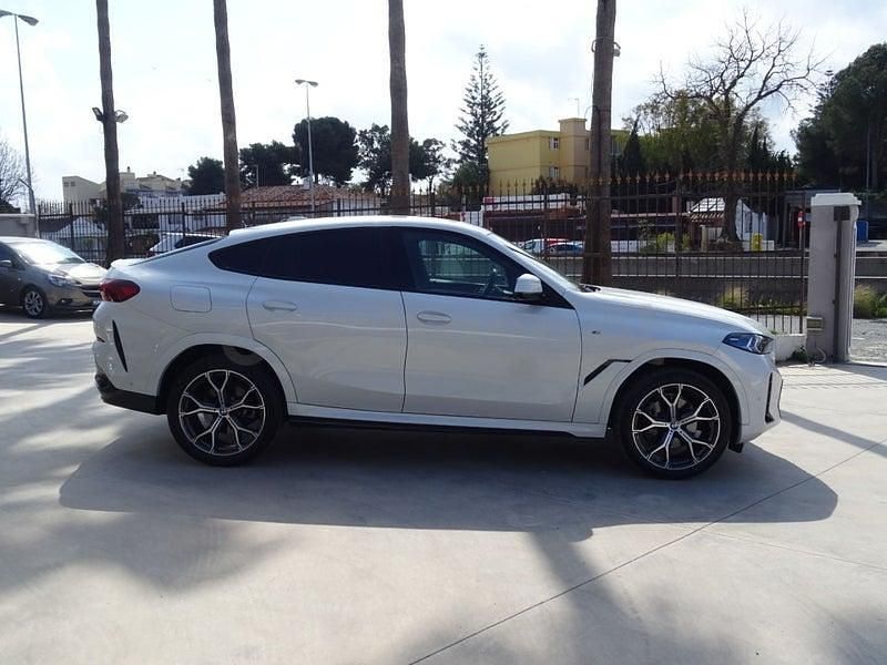 Usado BMW X6 M Sport 352 CV (258 kW) 2024 Blanco SUV