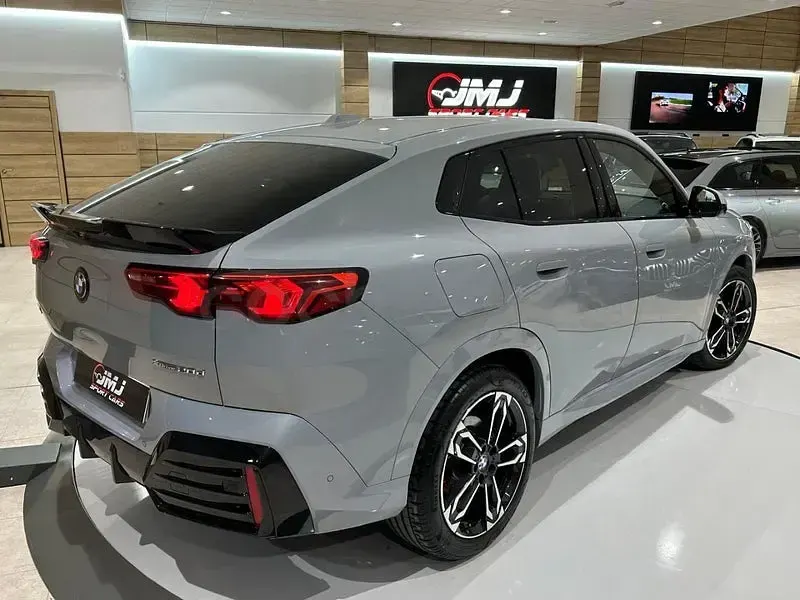 Usado BMW X2 163 CV (119 kW) 2025 Gris / plata SUV