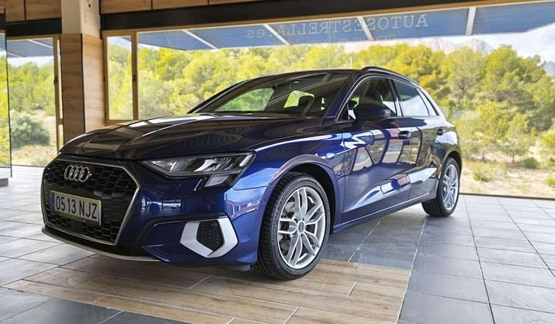 Usado Audi A3 Sportback Advanced 150 CV (110 kW) 2024 Azul Utilitario