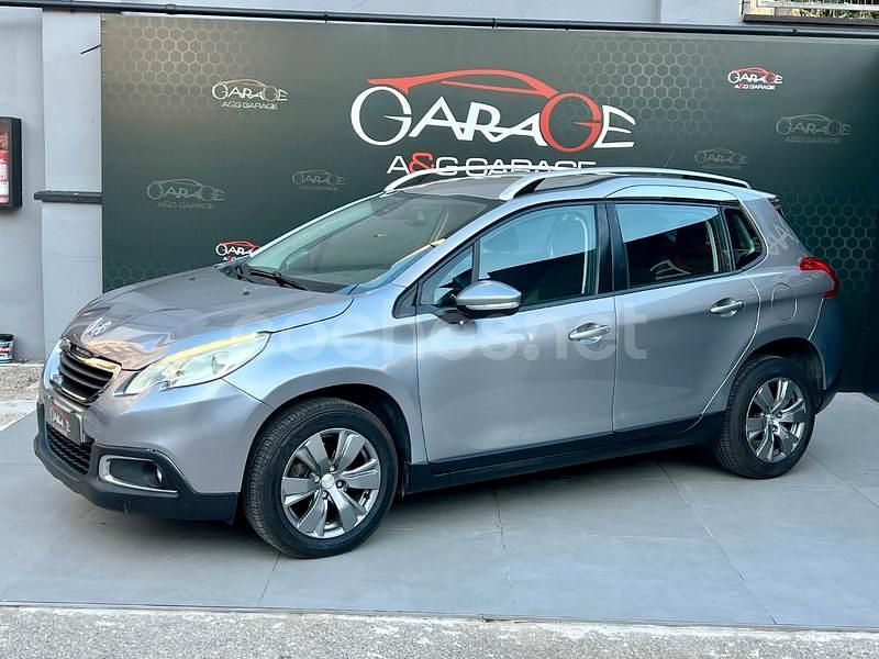 Usado Peugeot 2008 Active 92 CV (67 kW) 2013 Gris / plata SUV