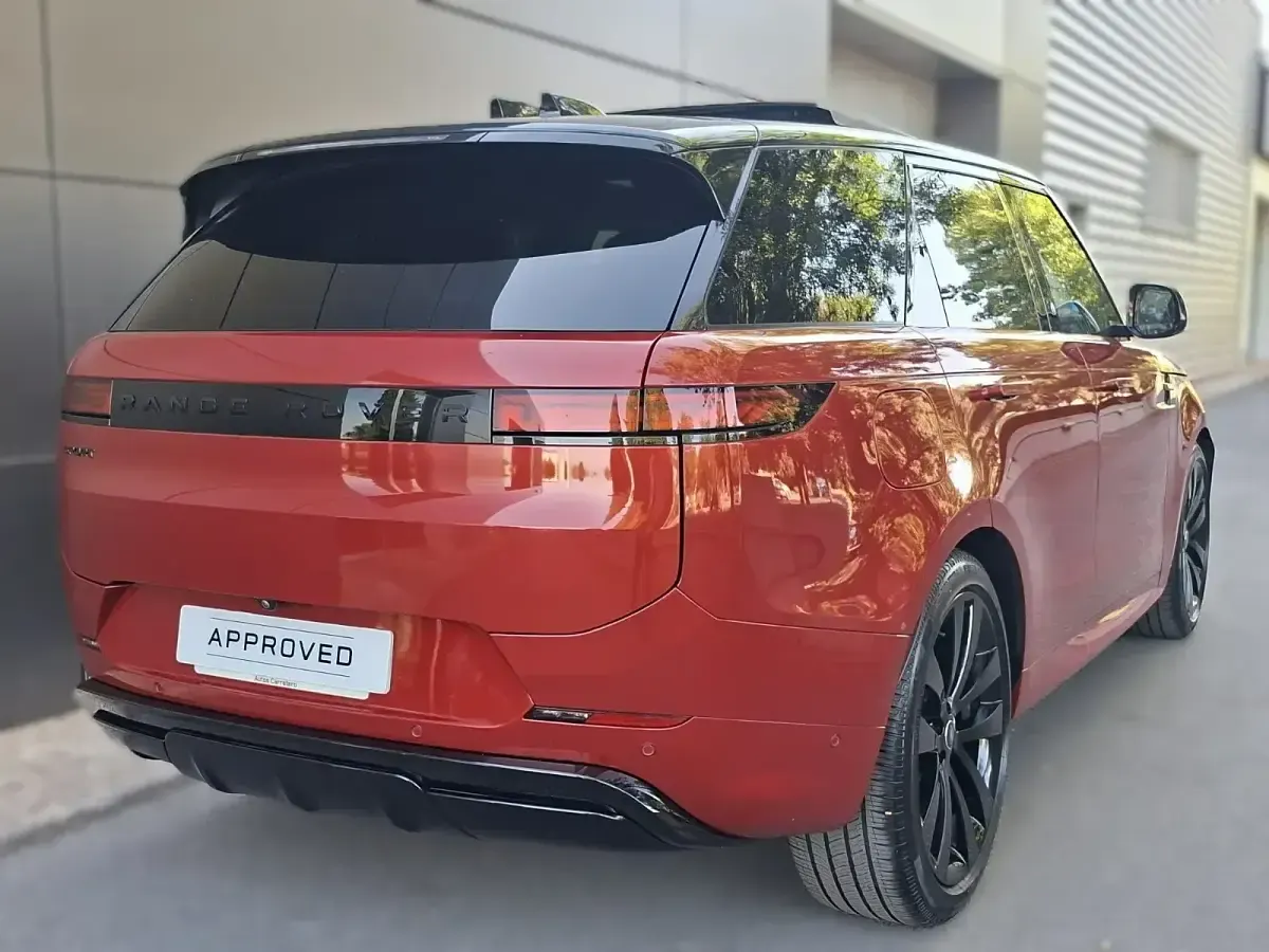 Usado Land Rover Range Rover Sport SE Dynamic 300 CV (220 kW) 2025 Rojo SUV