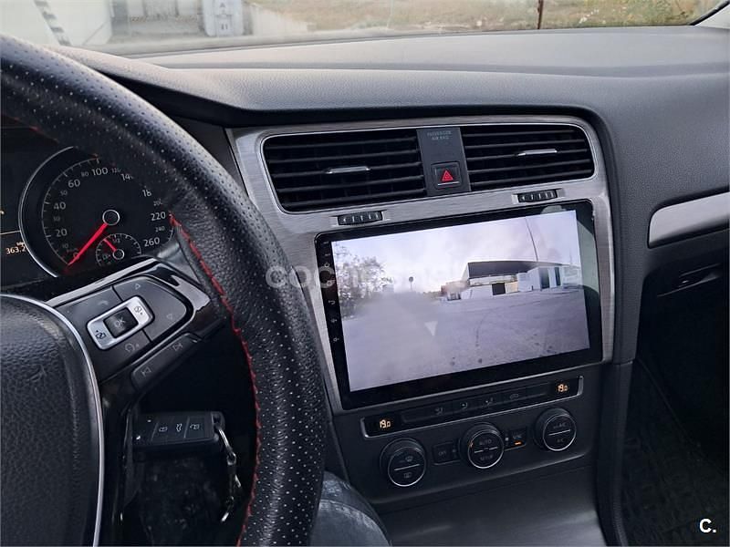 Usado VW Golf VII 105 CV (77 kW) 2013 Beige Berlina