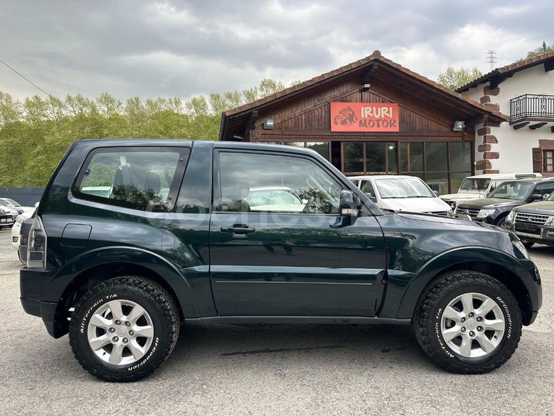 Verde Usado 2017 Mitsubishi Montero Spirit SUV | 27.999 € (Precio justo) - Imagen 1/4