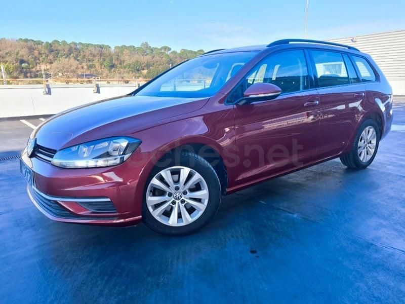 Usado VW Golf VII Business 115 CV (84 kW) 2020 Granate Familiar