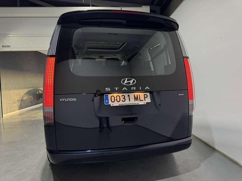 Usado Hyundai Staria Style 177 CV (130 kW) 2023 Azul Monovolumen