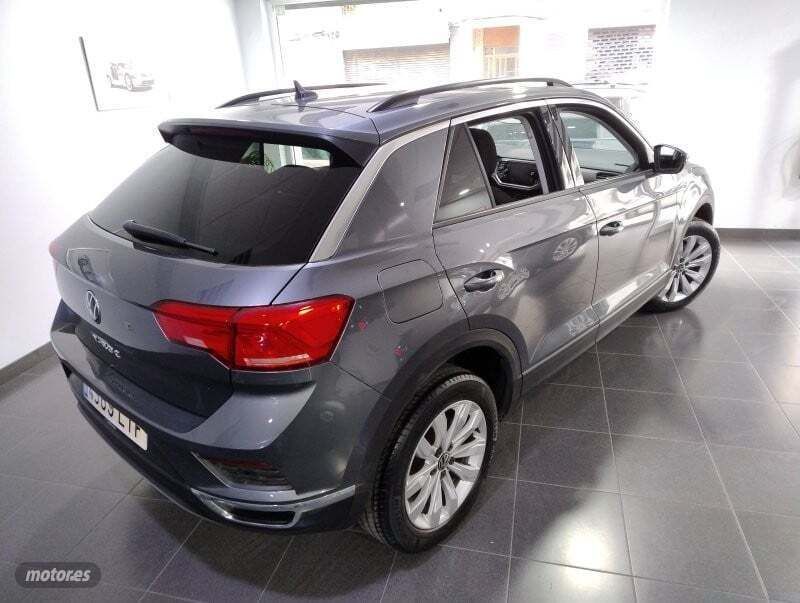 Usado VW T-Roc Advance 150 CV (110 kW) 2021 Gris SUV