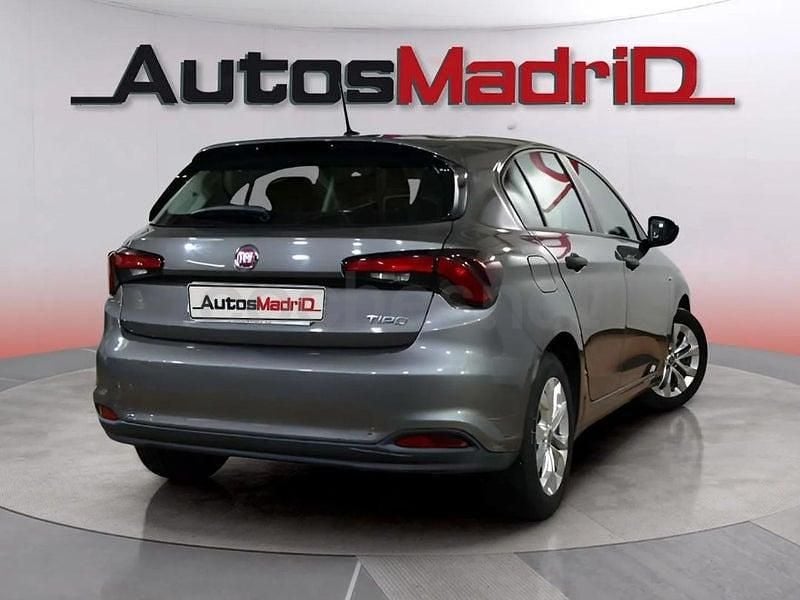 Usado Fiat Tipo Lounge 120 CV (88 kW) 2018 Marrón Berlina