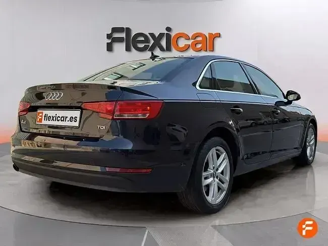 Usado Audi A4 150 CV (110 kW) 2017 Negro Berlina