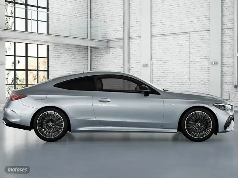 Usado Mercedes CLE300 312 CV (229 kW) 2025 Plateado Berlina