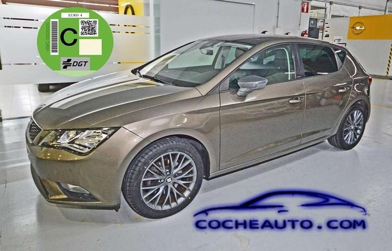Begagnad Seat Leon Style 150 HK (110 kW) 2016 Brun Halvkombi
