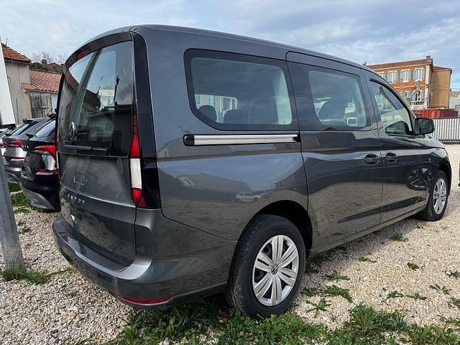 Usado VW Caddy 116 CV (85 kW) 2024 Gris / plata Monovolumen