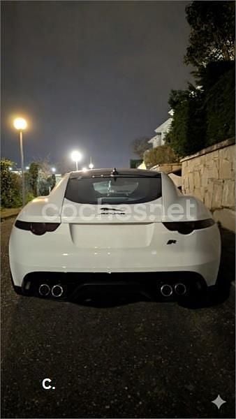 Usado Jaguar F-Type R 550 CV (404 kW) 2014 Blanco Coupe