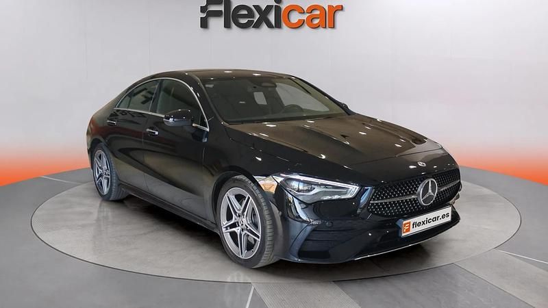 Negro Usado 2024 Mercedes CLA200 Berlina | 34.970 € (Buen precio) - Imagen 1/4