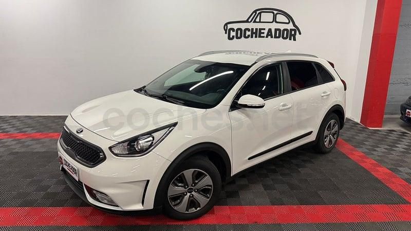 Usado Kia Niro 141 CV (103 kW) 2018 Blanco SUV