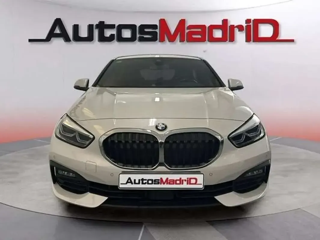 Usado BMW 118 150 CV (110 kW) 2022 Blanco Utilitario