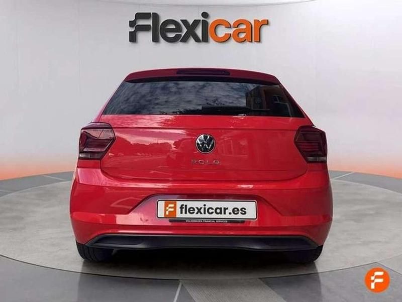 Usado VW Polo R-line 95 CV (69 kW) 2021 Rojo Utilitario