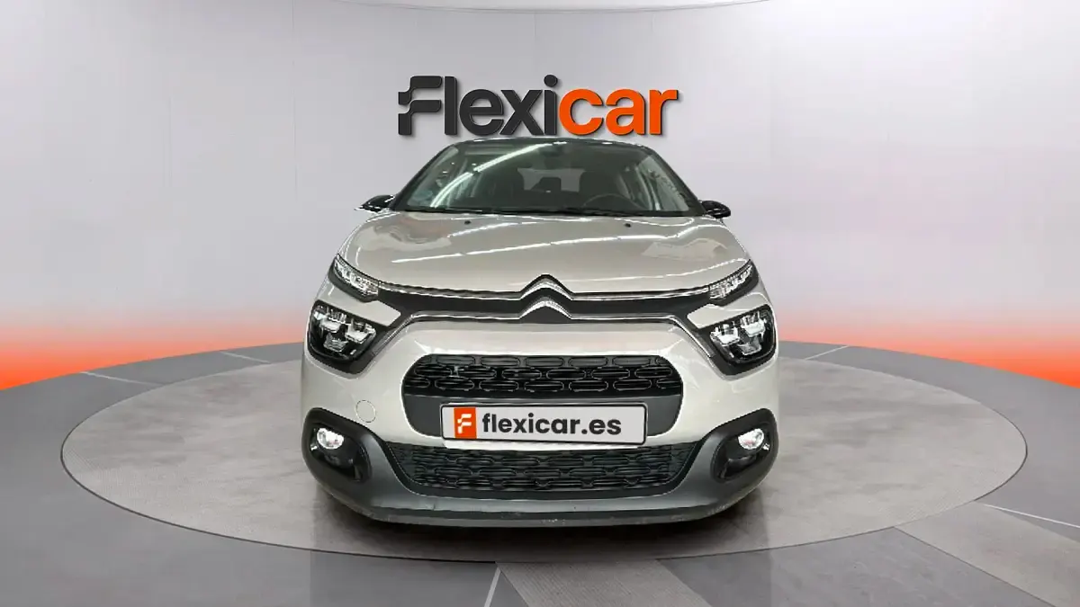 Usado Citroën C3 Feel 83 CV (61 kW) 2021 Gris Utilitario