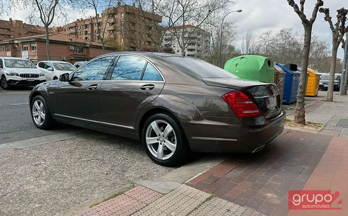 Usado Mercedes S500 387 CV (284 kW) 2010 Marrón Berlina