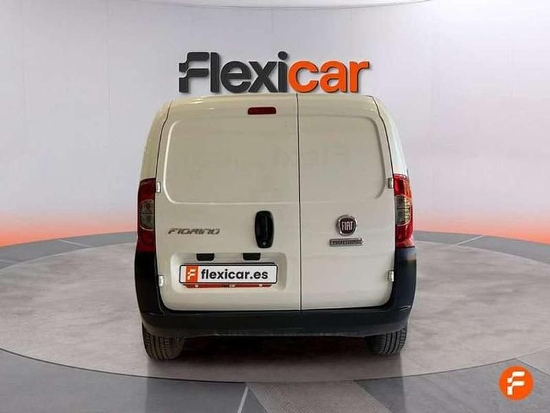 Usado Fiat Fiorino 95 CV (69 kW) 2021 Blanco Monovolumen