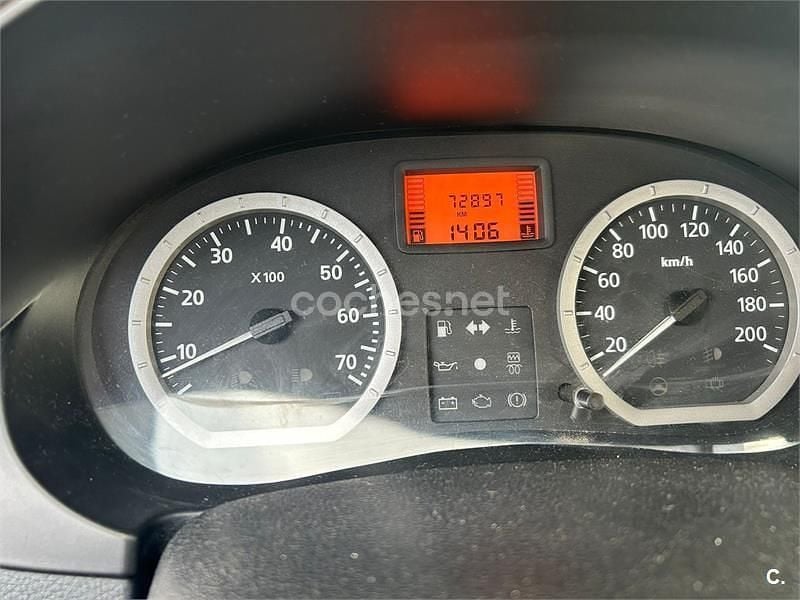 Gris / plata Usado 2006 Dacia Logan Lauréate Berlina | 3400 € (Precio justo) - Imagen 1/3