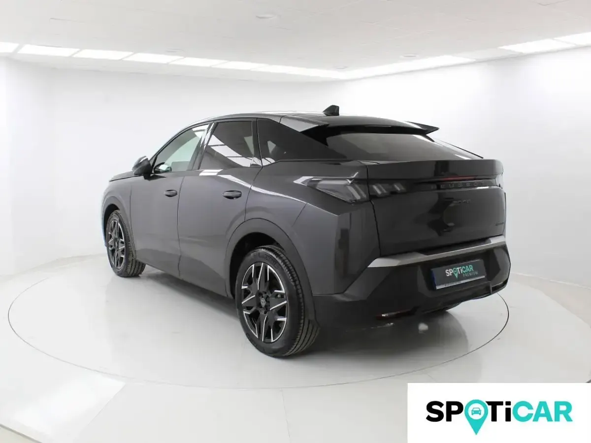 Usado Peugeot 3008 Allure 145 CV (106 kW) 2025 Gris SUV