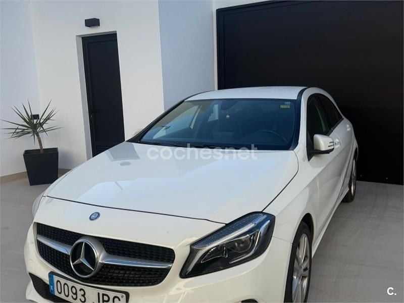 Usado Mercedes A200 Urban 136 CV (100 kW) 2016 Blanco Berlina