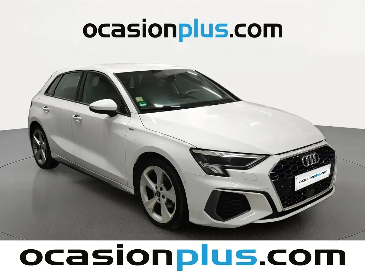 Usado Audi A3 S-Line 150 CV (110 kW) 2023 Blanco Berlina