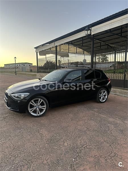 Usado BMW 116 Sport Line 136 CV (100 kW) 2013 Negro Utilitario