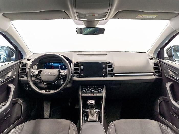 Usado Skoda Karoq Selection 150 CV (110 kW) 2025 Negro SUV