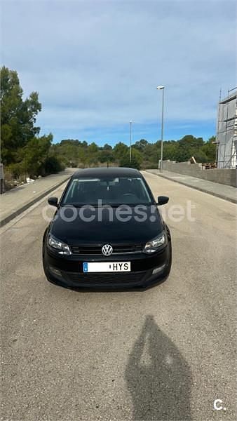 Usado VW Polo Advance 90 CV (66 kW) 2014 Negro Berlina
