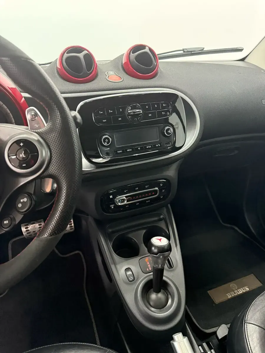Usado Smart ForTwo Coupé 90 CV (66 kW) 2016 Blanco Coupe
