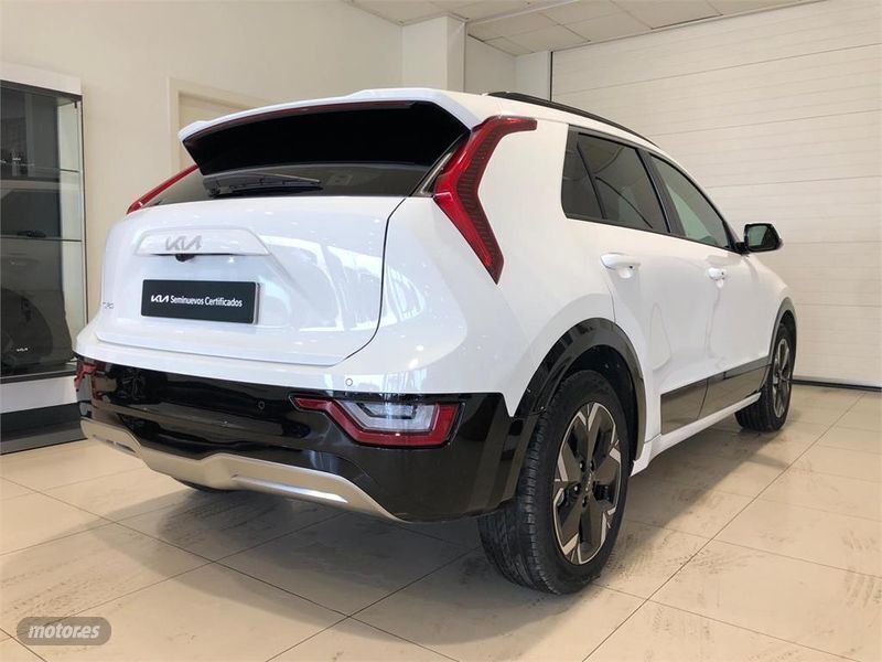 Usado Kia e-Niro 150 kW (204 CV) 2023 Blanco SUV