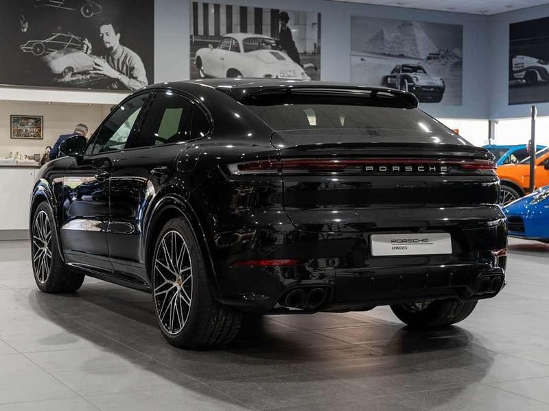 Usado Porsche Cayenne 470 CV (345 kW) 2024 Negro SUV