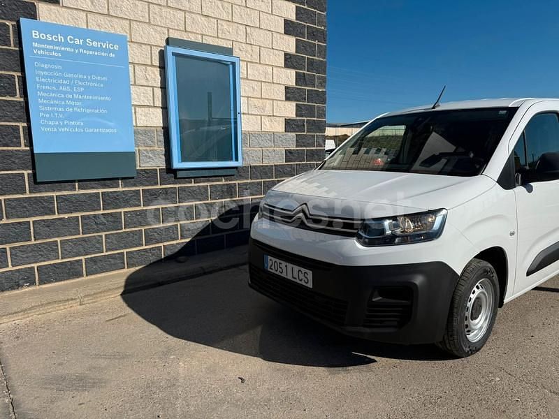Usado Citroën Berlingo Live 100 CV (73 kW) 2019 Blanco Monovolumen