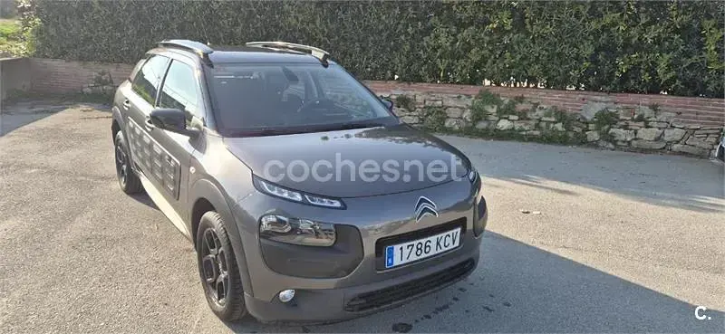 Usado Citroën C4 Feel 82 CV (60 kW) 2017 Gris / plata Berlina