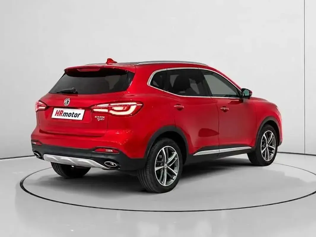 Usado MG HS Comfort 258 CV (189 kW) 2023 Rojo SUV