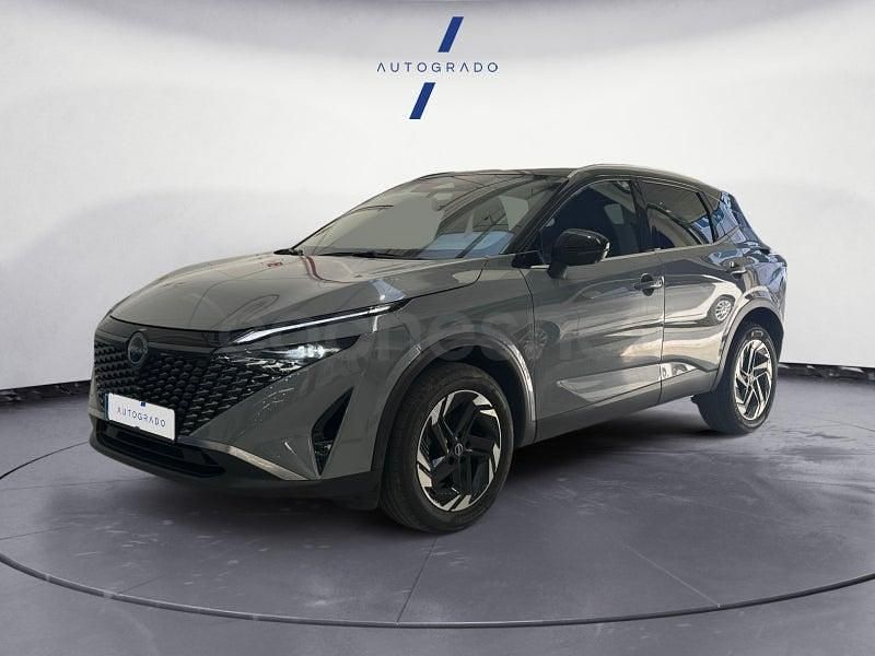 Usado Nissan Qashqai N-Connecta 140 CV (102 kW) 2024 Gris / plata SUV