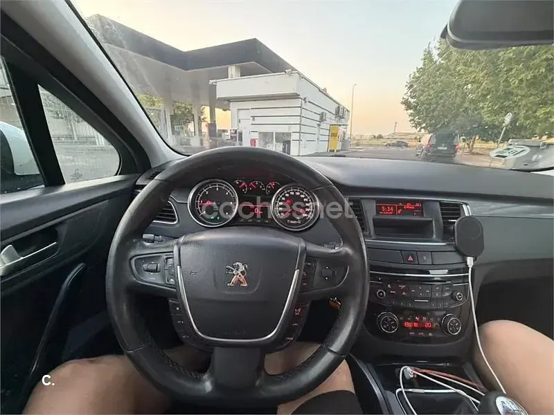 Usado Peugeot 508 Active 140 CV (102 kW) 2011 Gris / plata Berlina
