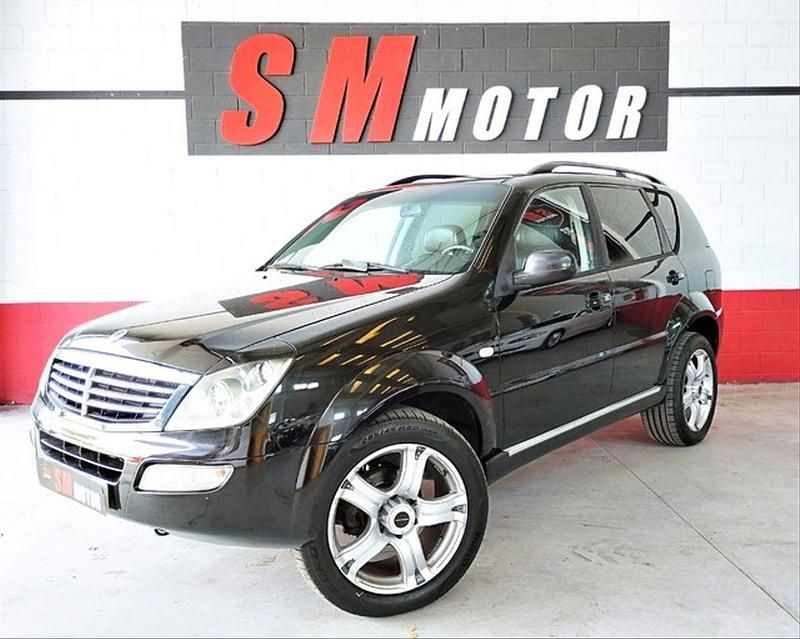 Negro Usado 2007 Ssangyong (KGM) Rexton II Limited SUV | 9490 € (Caro) - Imagen 1/4