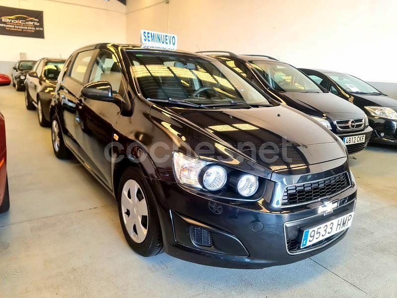 Negro Usado 2012 Chevrolet Aveo LS Berlina | 4999 € (Precio justo) - Imagen 1/4