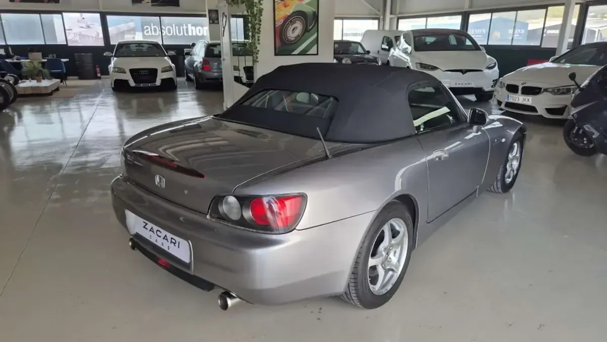 Usado Honda S 2000 S 241 CV (177 kW) 2003 Gris Descapotable