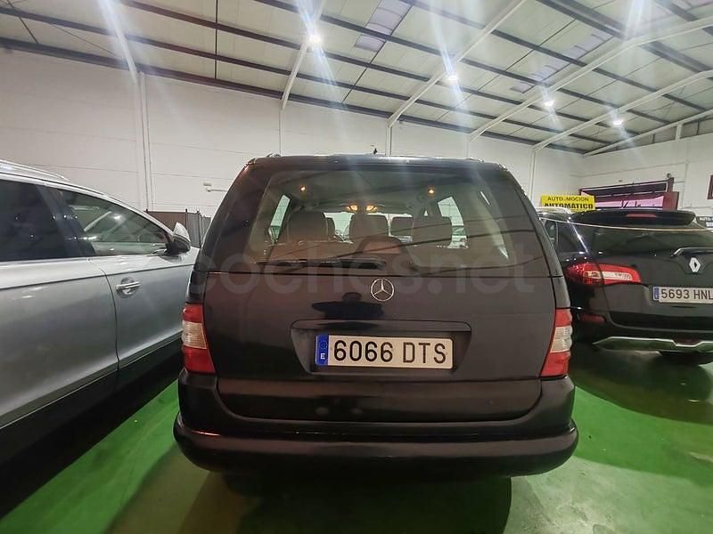 Usado Mercedes ML270 163 CV (119 kW) 2003 Gris / plata SUV