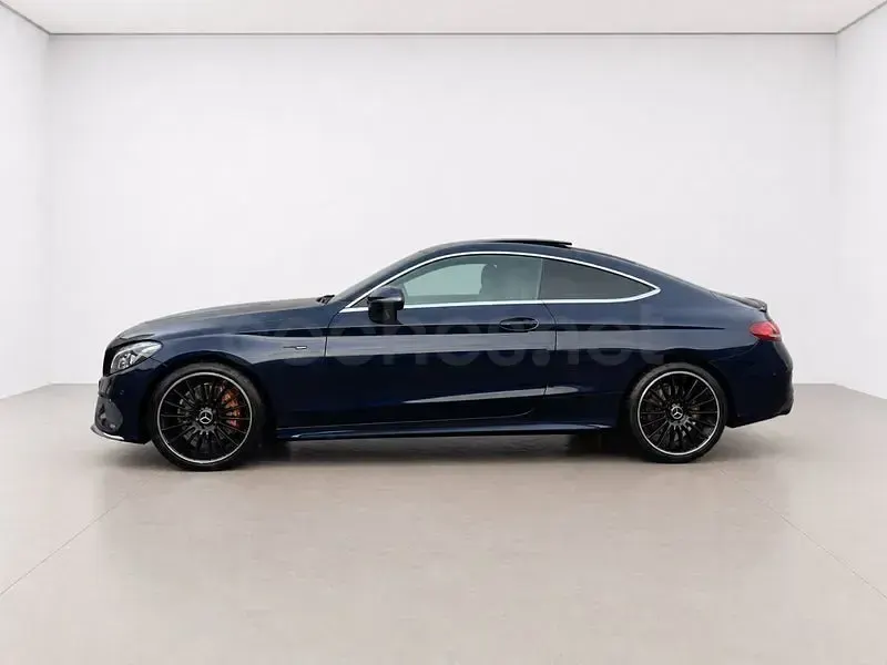 Usado Mercedes C300 245 CV (180 kW) 2017 Azul Coupe