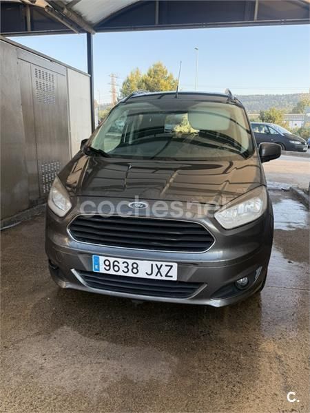 Gris / plata Usado 2017 Ford Tourneo Courier Sport Monovolumen | 6900 € (Super precio) - Imagen 1/1