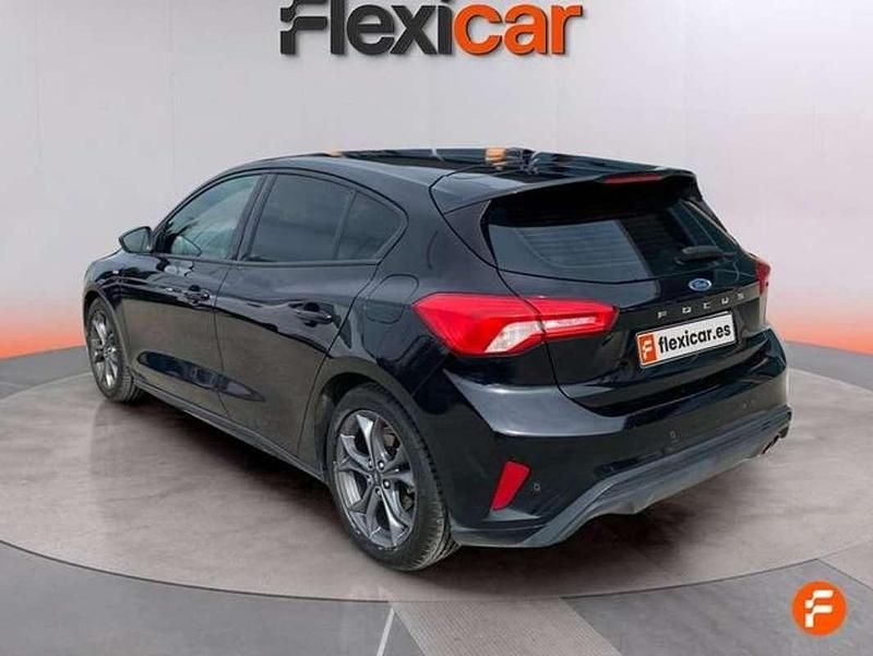 Usado Ford Focus Active 120 CV (88 kW) 2019 Negro Utilitario