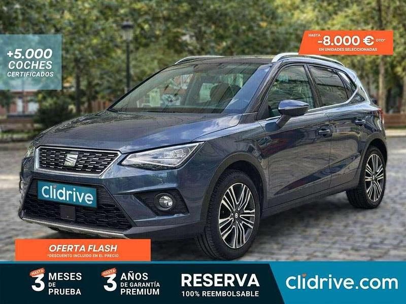 Usado Seat Arona Ecomotive 95 CV (69 kW) 2020 Gris SUV