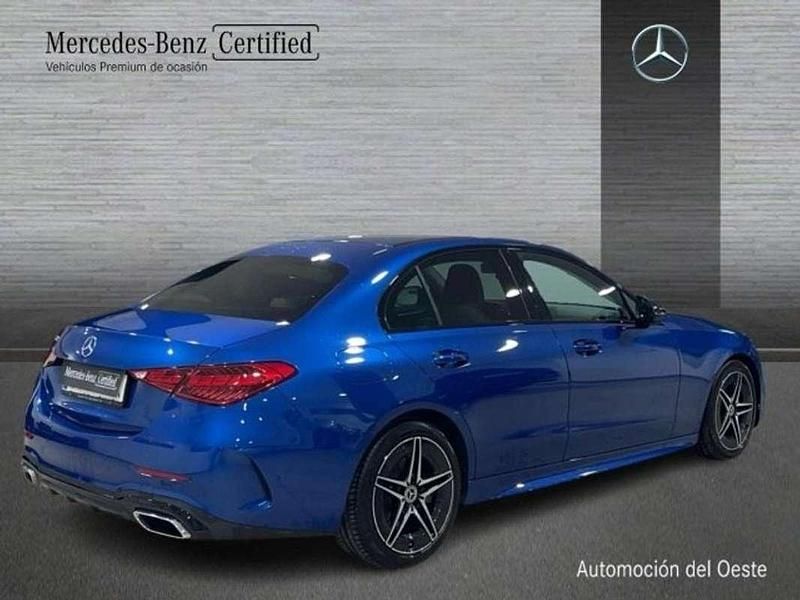 Usado Mercedes C220 AMG line 203 CV (149 kW) 2022 Azul Berlina
