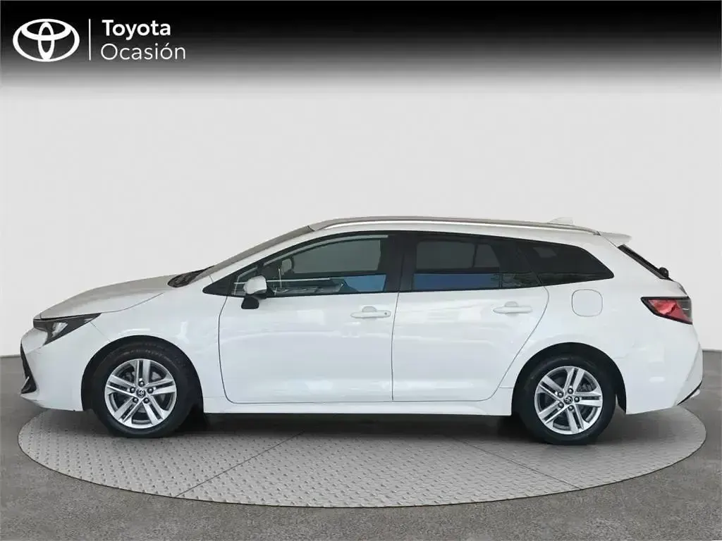 Usado Toyota Corolla Active 122 CV (89 kW) 2023 Blanco Familiar