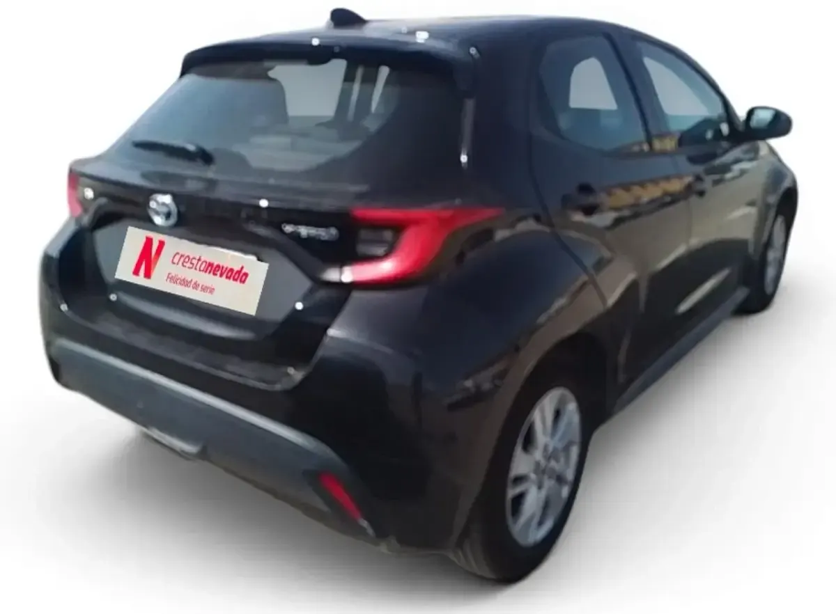 Usado Toyota Yaris Active 120 CV (88 kW) 2021 Negro Utilitario