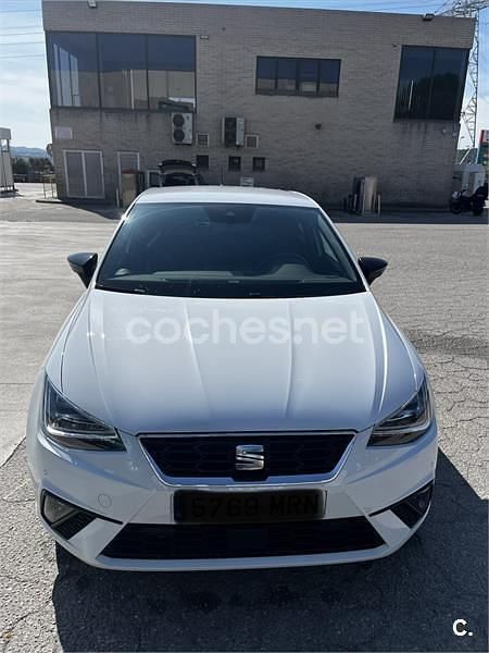 Usado Seat Ibiza FR 115 CV (84 kW) 2024 Blanco Utilitario